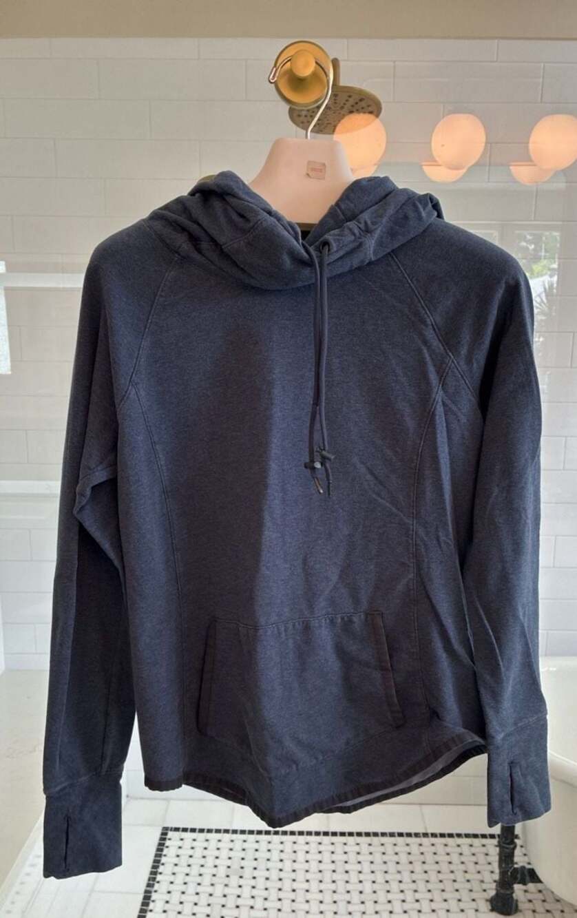 Athleta Sentry Pullover Hoodie with Thumbholes Blue Heather